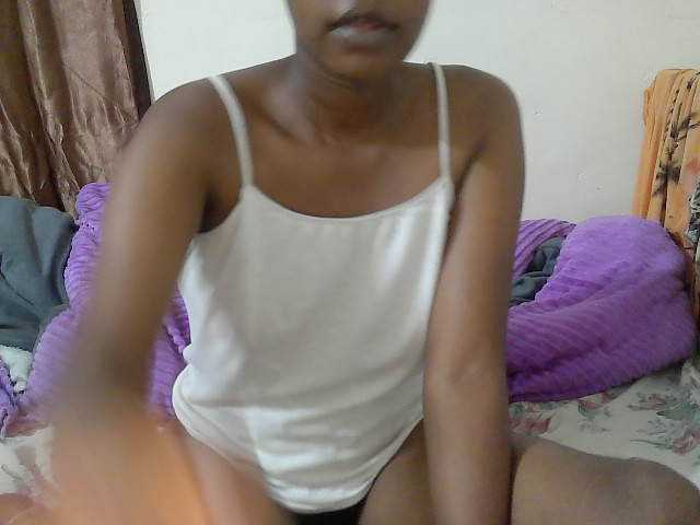Lovenana live cam on BongaCams