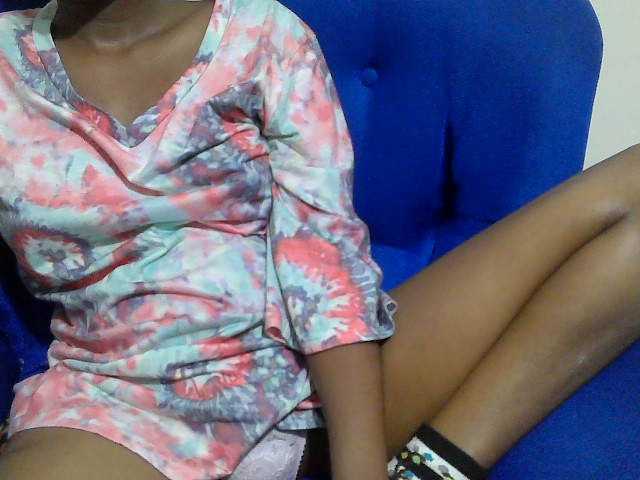 Lovenana live cam on BongaCams