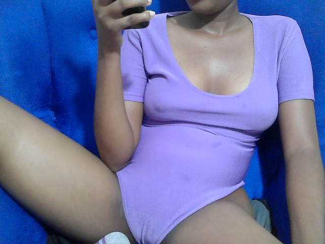 Lovenana live cam on BongaCams