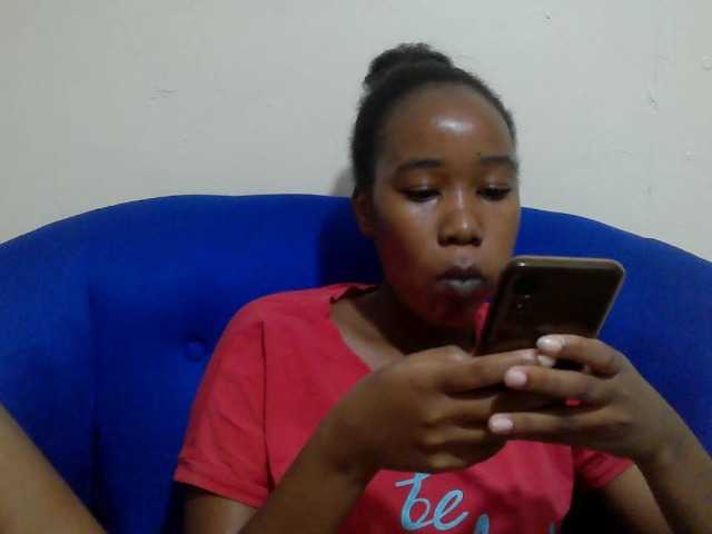 Lovenana live cam on BongaCams