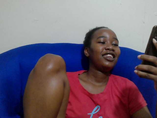 Lovenana live cam on BongaCams