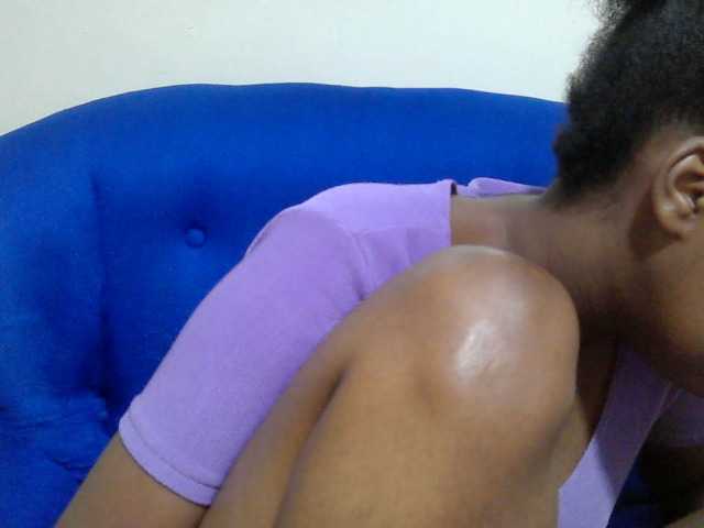 Lovenana live cam on BongaCams