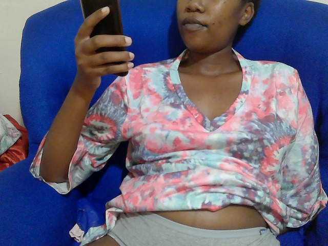 Lovenana live cam on BongaCams