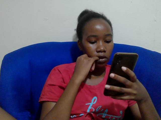 Lovenana live cam on BongaCams