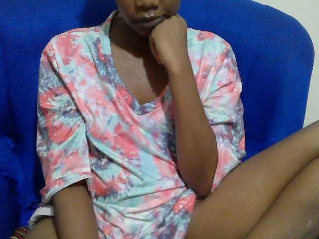 Lovenana live cam on BongaCams