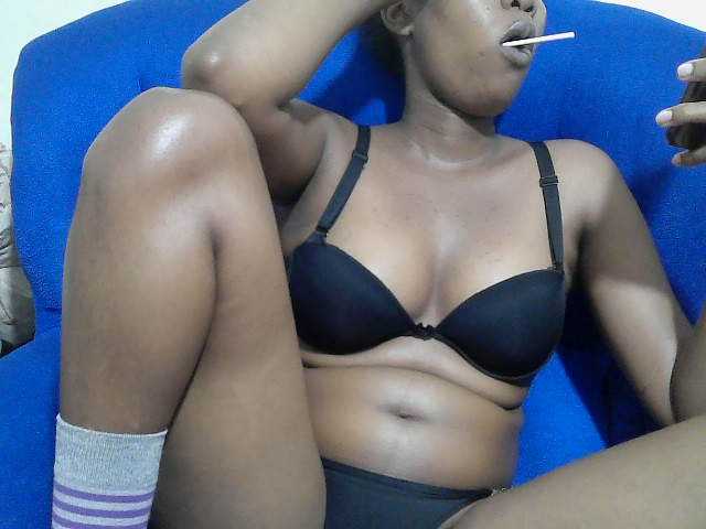 Lovenana live cam on BongaCams