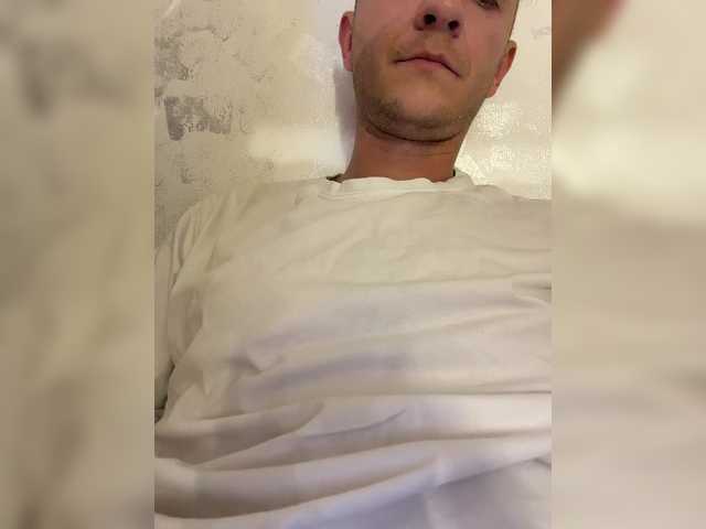 Pizzi live cam on BongaCams
