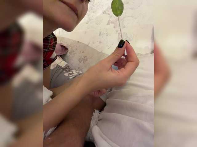 Pizzi live cam on BongaCams