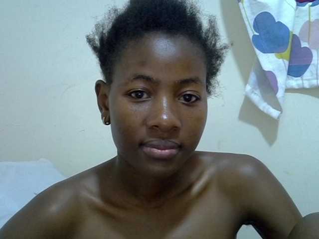 sexydona live cam on BongaCams