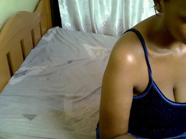 Smurfya live cam on BongaCams