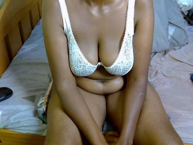 Smurfya live cam on BongaCams