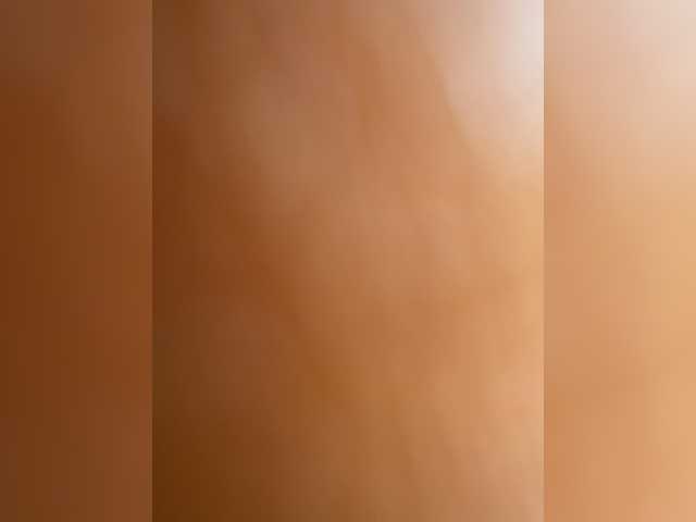 LuxeMia1 live cam on BongaCams