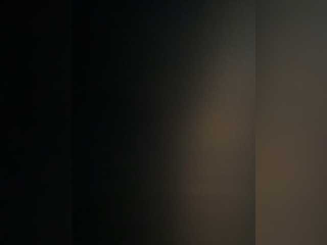 LuxeMia1 live cam preview