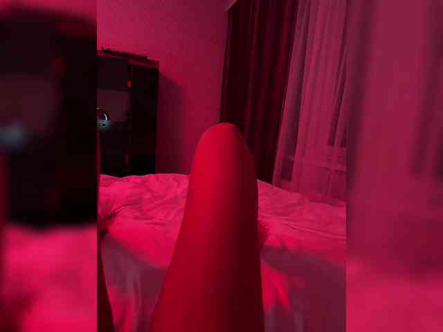 LuxeMia1 webcam