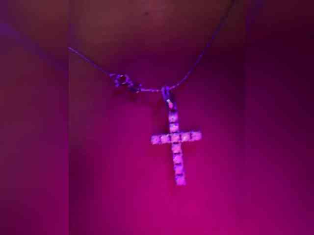 LuxeMia1's webcam live show