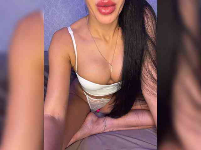 LuxeMia1