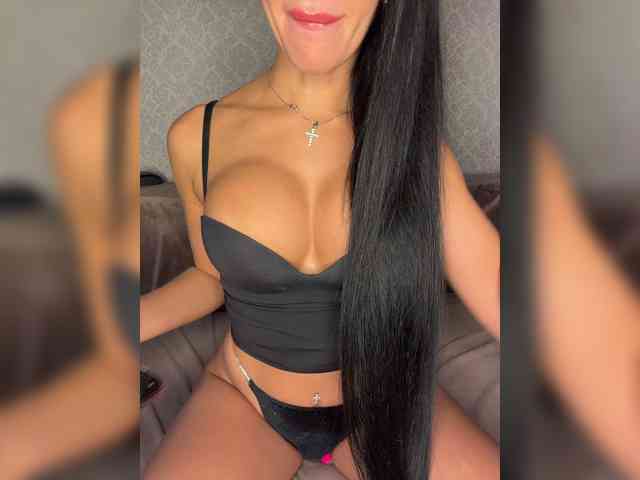 LuxeMia1