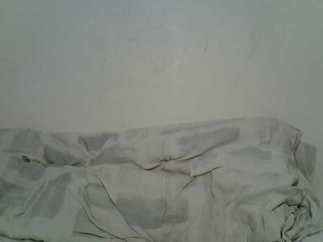 slutty-vicky90 live cam on BongaCams