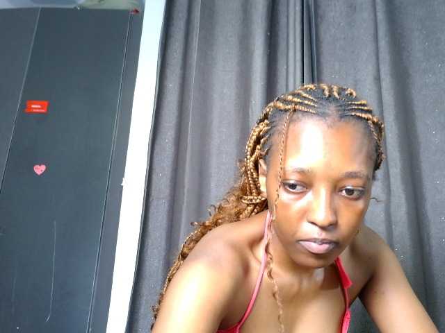 slutty-vicky90 live cam on BongaCams