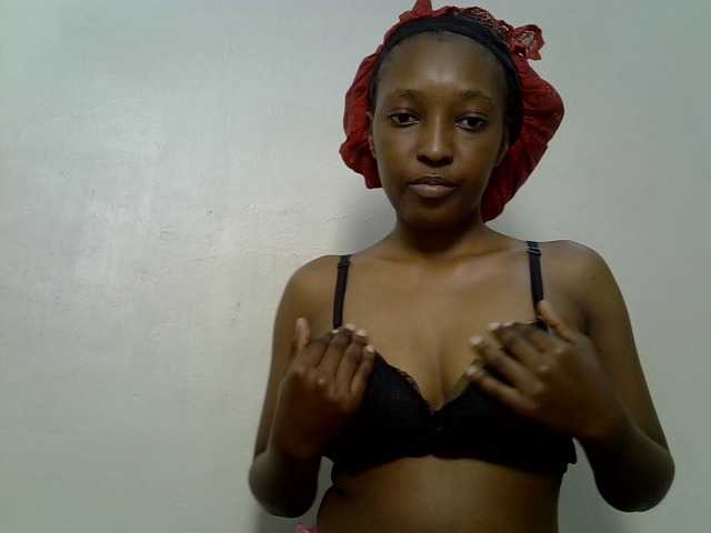 slutty-vicky90 live cam on BongaCams