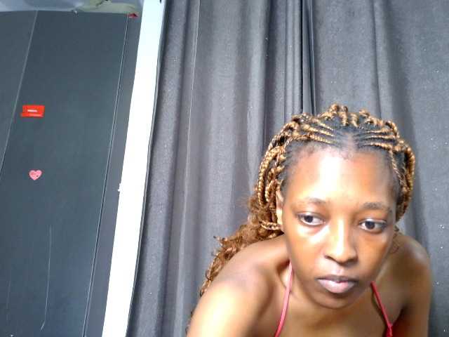 slutty-vicky90 live cam on BongaCams