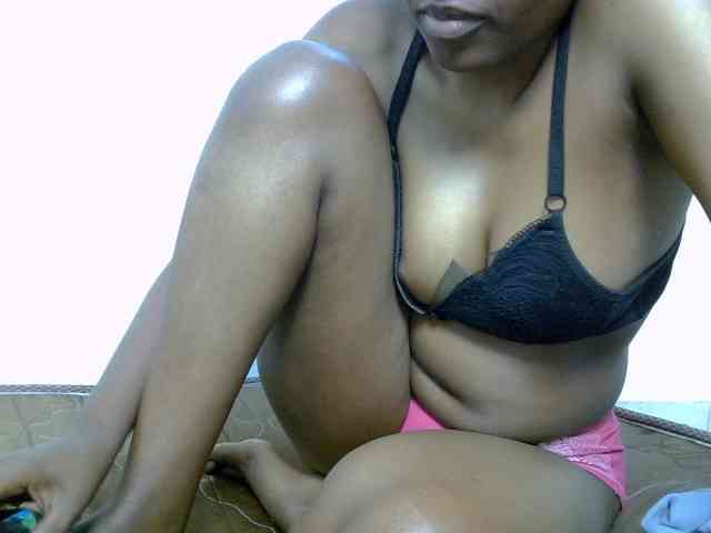 slutty-vicky90 webcam