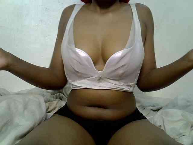 slutty-vicky90 webcam
