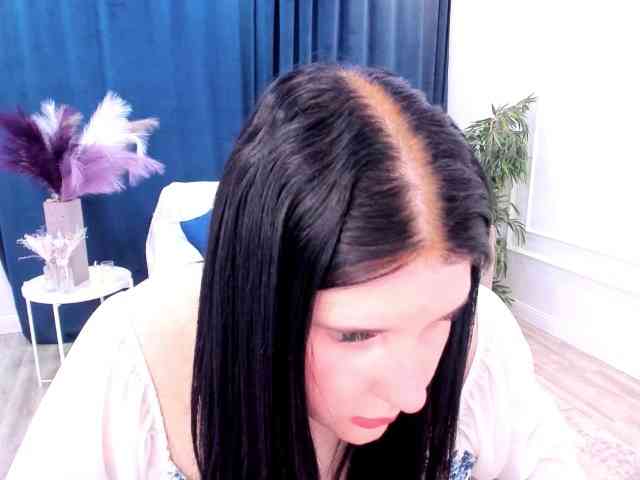 SmilingGirl webcam