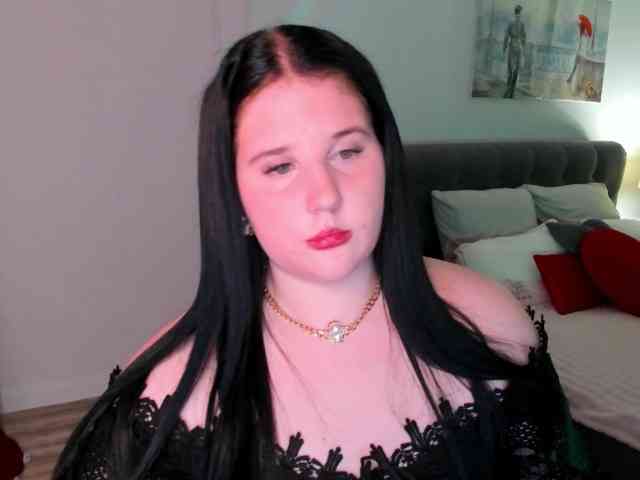 SmilingGirl webcam