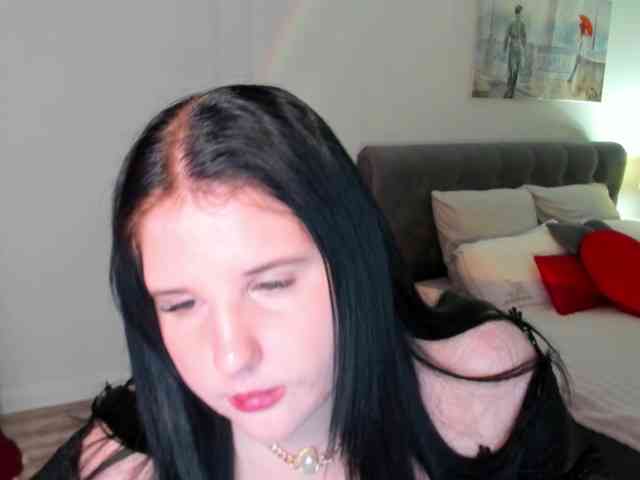 SmilingGirl webcam