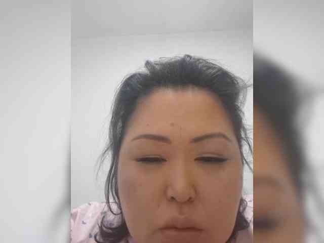 SweetieMaya webcam