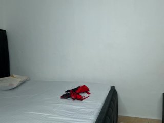 Naughty-Queen Porn Show