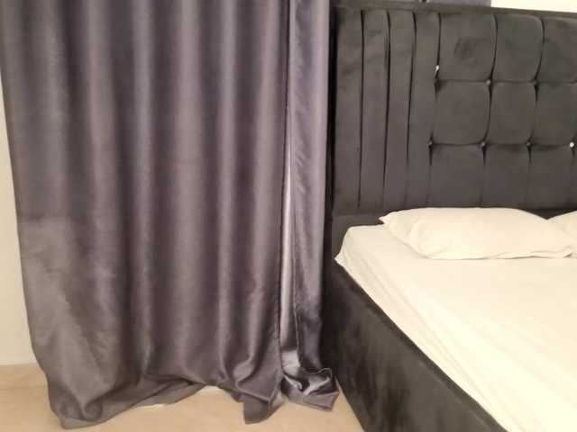 Naughty-Queen live cam on BongaCams