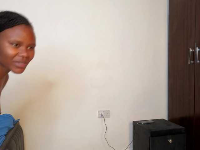 Naughty-Queen live cam on BongaCams