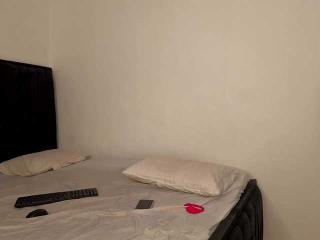 Naughty-Queen live cam on BongaCams