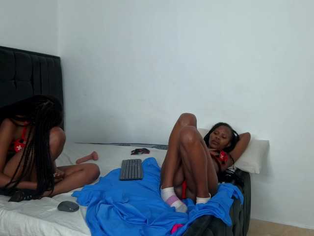 Live трансляция Naughty-Queen - slutnetki.online