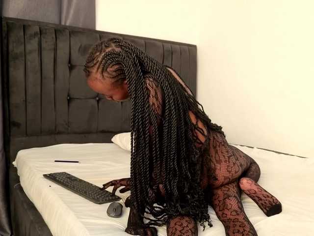 Naughty-Queen