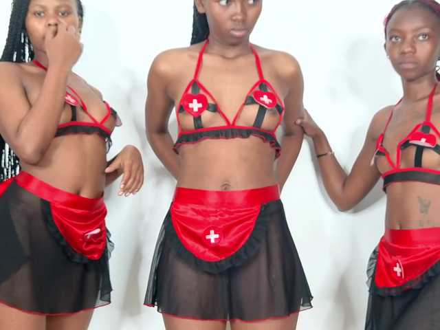 Naughty-Queen live cam on BongaCams