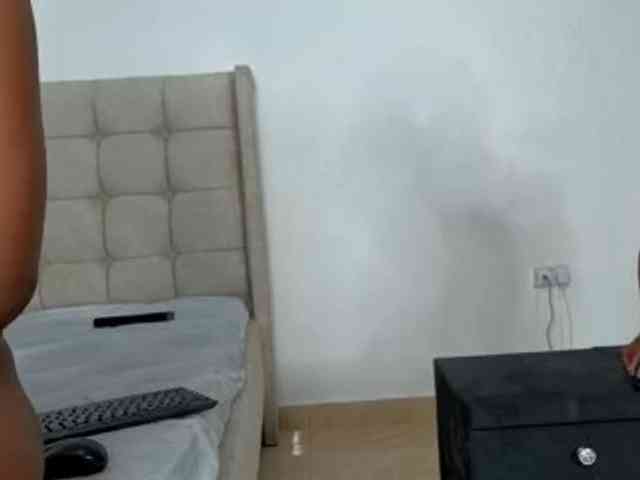 Naughty-Queen webcam