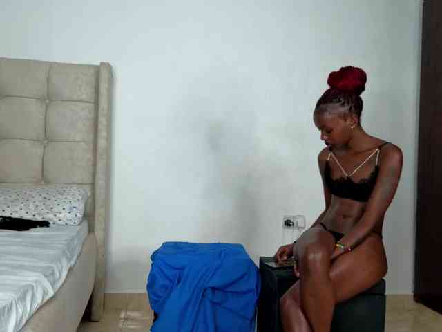 Naughty-Queen webcam