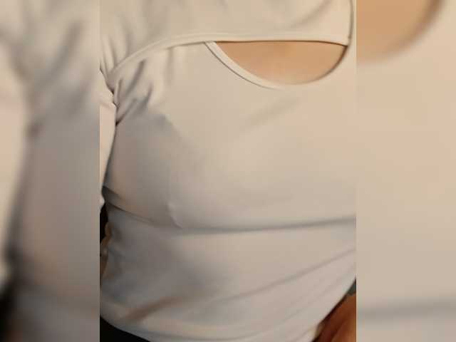 EfrosinyaRAY live cam on BongaCams