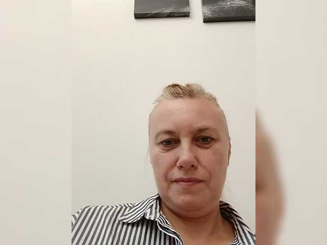 EfrosinyaRAY live cam on BongaCams