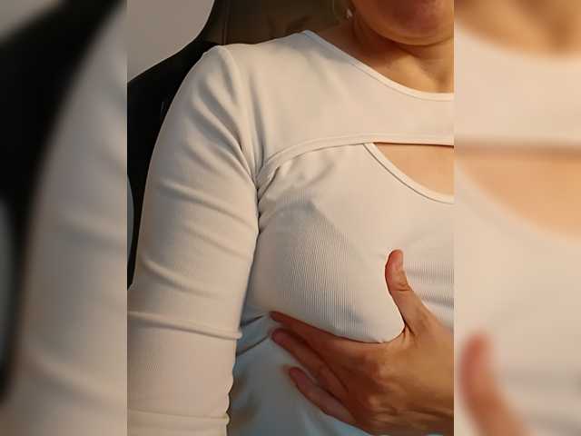 EfrosinyaRAY live cam on BongaCams