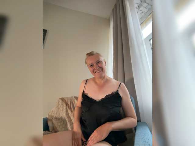 EfrosinyaRAY live cam preview
