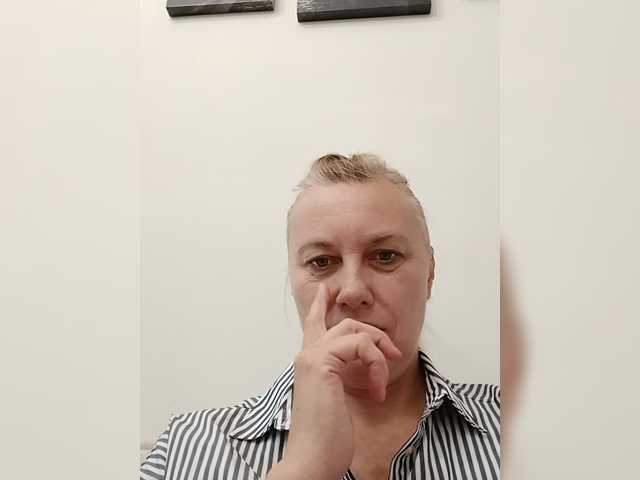 EfrosinyaRAY live cam preview