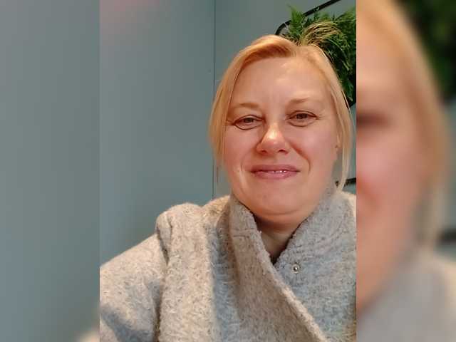 EfrosinyaRAY live cam preview