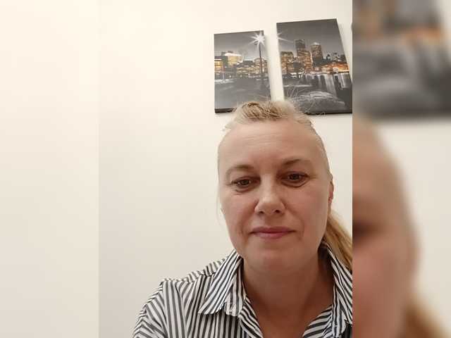 EfrosinyaRAY live cam preview
