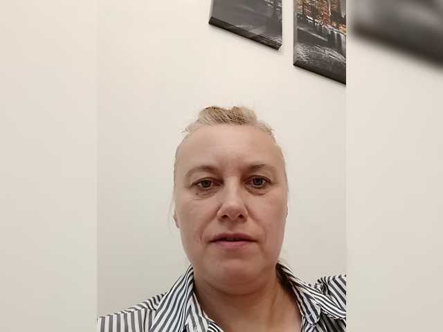 EfrosinyaRAY live cam preview