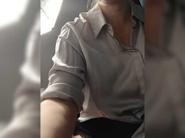 EfrosinyaRAY, en directo ahora en BongaCams