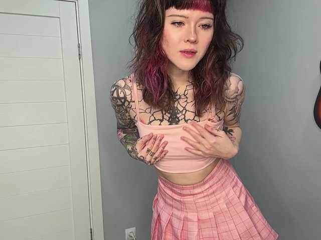 ShadowBarbie live cam on BongaCams